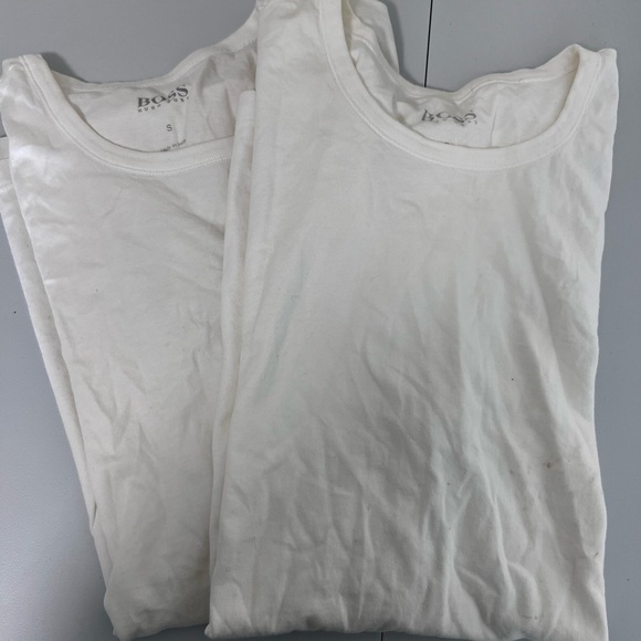 HUGO BOSS WHITE T SHIRT SIZE SMALL - Picture 1 of 7